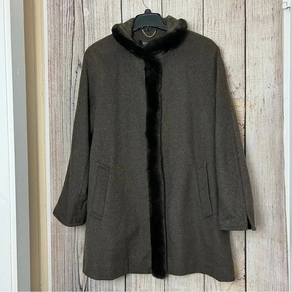Ellen Tracy Wool Blend women’s Faux fur Coat size 14 - Picture 2 of 14